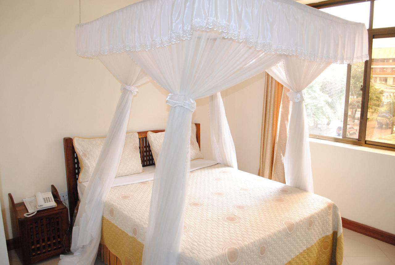 Briston Hotel Arusha Cameră foto